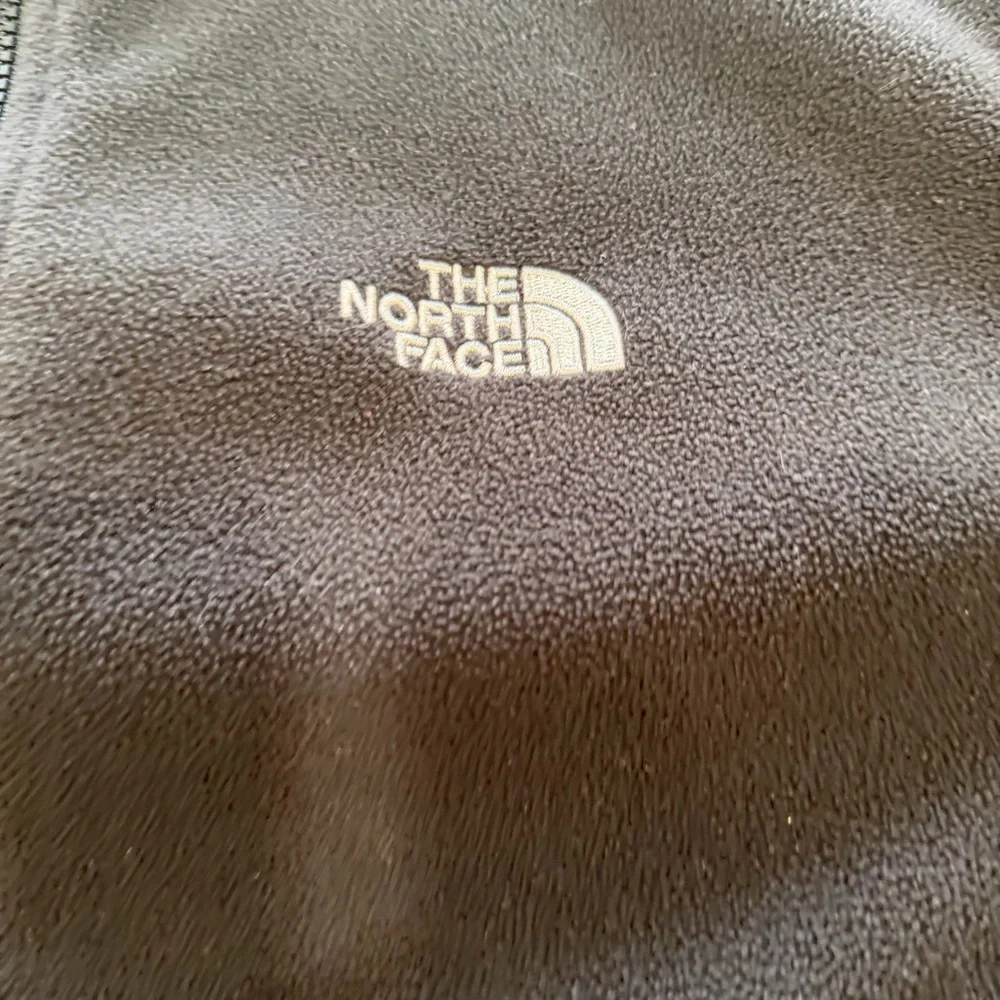 The North Face Men’s Full Zip Black Fleece Jacket Large